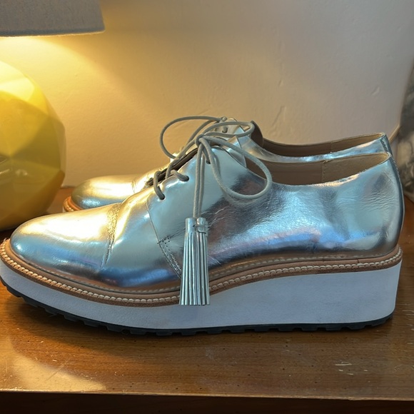 🤍 LOEFFLER RANDALL silver Oxfords 🤍 - Picture 6 of 14